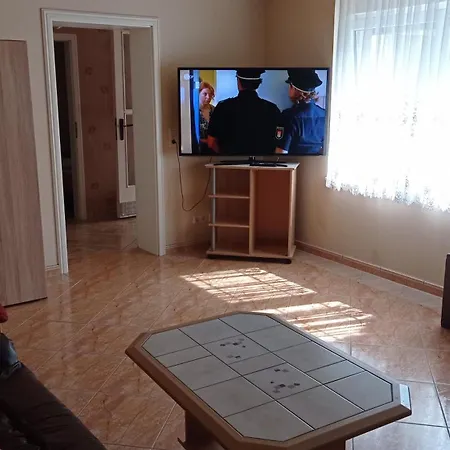 Lägenhet Gaestewohnung Locktow, Hauptstrasse 1