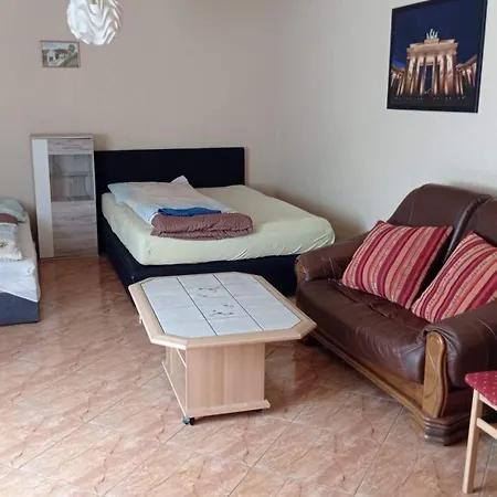 1 Apartment *